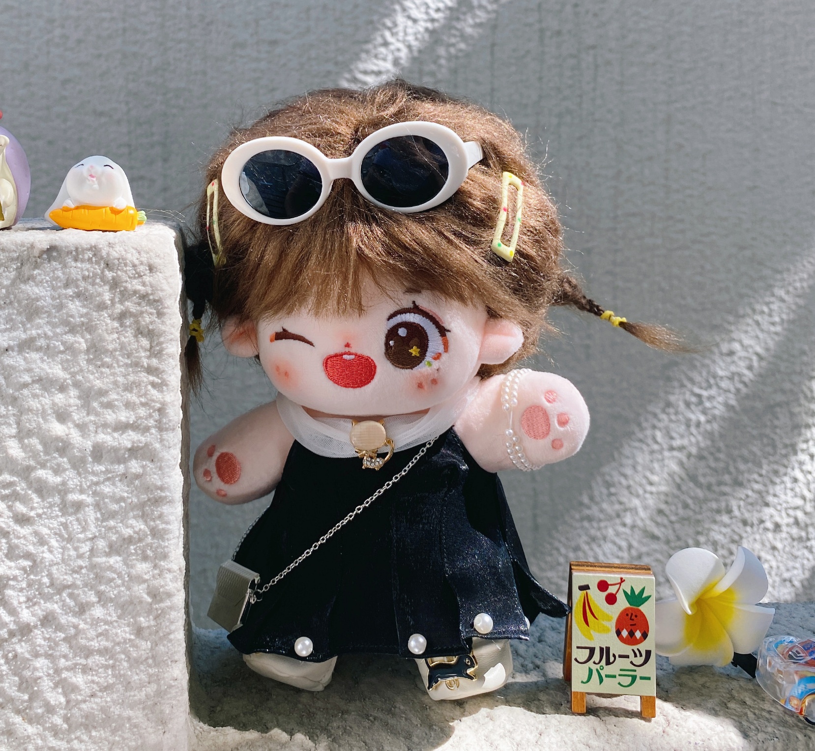                      炸毛白兔酥胖胖体